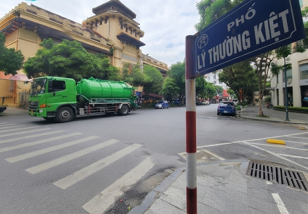 Hút Bể Phốt Tại Pacific Place - Hoàn Kiếm