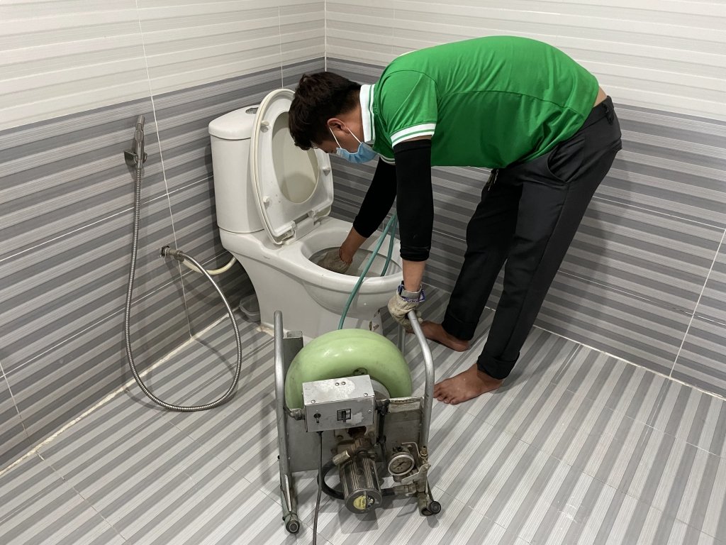 vì sao bể phốt đầy nhưng nước vẫn rút