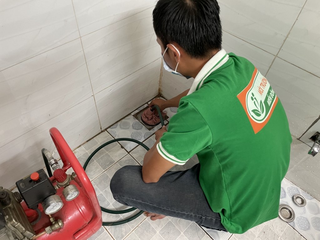 vì sao bể phốt đầy nhưng nước vẫn rút